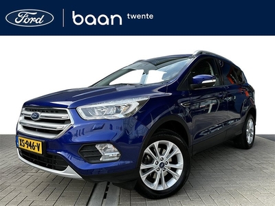 Ford Kuga 1.5 EcoBoost Titanium | TREKHAAK | Half leder | Camera | Winter Pack | NAVI | Apple Carplay | Dodehoek det. | Cruise | Climate