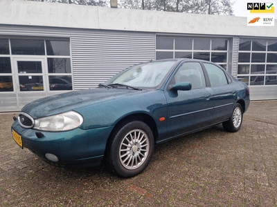 Ford Mondeo 2.0-16V Ghia Platinum (AUTOMAAT)