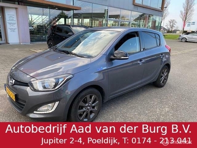 Hyundai i20 1.2i Go! Plus 5 deurs , Airco , Velgen , Priveglas ,