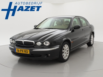 JAGUAR X-TYPE 2.5 V6 AWD + LEDER