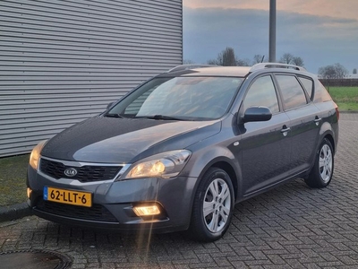 Kia cee'd 1.4 CVVT Seven Business Bj 2010 Airco Navigatie