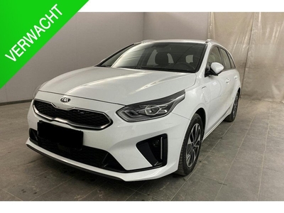 Kia Ceed Sportswagon 1.6 GDI PHEV DynamicLine | Xenon, Keyless, Parkeersensoren + Camera, Stoel- en Stuurverwarming, 16 inch, zeer mooi!