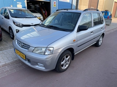 Mazda Demio 1.3 Comfort - 181.215km NAP met boekjes.