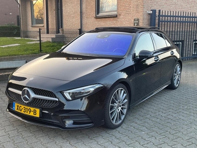 Mercedes-Benz A-klasse 250 AMG Line Burm|Camera|Pano|Keyless