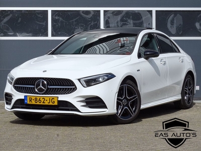 Mercedes-Benz A-Klasse 250 e AMG Line | Night | Pano | Burmester | Plug-In | 360°camera | Distronic | Sfeerverlichting | BTW | Adaptive cruise control