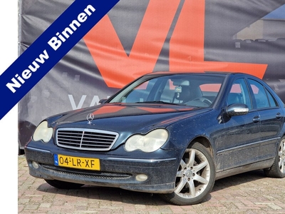 Mercedes-Benz C-Klasse 200 K. Elegance | Leer | Automaat | Navigatie | 2 sleutels!