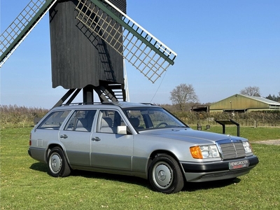 Mercedes-Benz E-Klasse 200-500 Combi 250 TD - W124 - 52.000 km !!