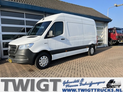 Mercedes-Benz eSprinter L2H2 47 kWh