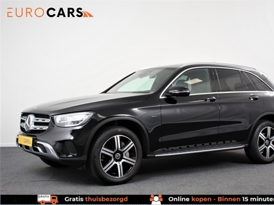 MERCEDES GLC-KLASSE 300e 4MATIC Exclusive Hybride | Navigatie | Panoramisch Schuifkanteldak | Leder | Climate Control | Camera | Parkeer sensoren | Electrisch bedienbare achterklep