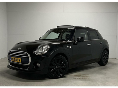 Mini Cooper 1.5 136 PK Automaat Pano Clima PDC Cruise Navi