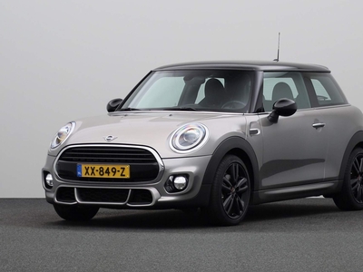 MINI MINI Cooper 1.5 | JCW pakket | ECC | Navigatie | JCW Sportstoelen | 17 inch |