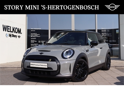 MINI MINI Electric Classic 33 kWh / Panoramadak / Sportstoelen / Comfort Access / Harman-Kardon / LED / Stoelverwarming