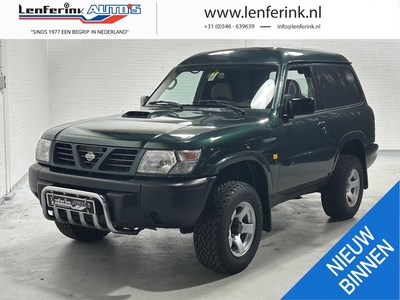 Nissan Patrol GR 2.8 TDi 130 pk 6 cilinder HR 3 Drs Grijs kenteken 4WD, Trekhaak 3.500 kg, NAP, Logische km stand