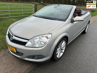 OPEL ASTRA TwinTop 1.8 Cosmo 140PK top onderhouden en hartstikke luxe