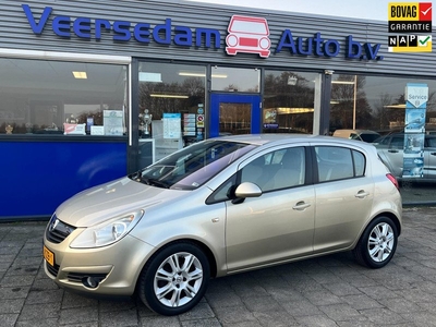 Opel Corsa 1.2-16V Cosmo Automaat