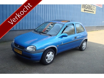 Opel Corsa 1.2i-16V Strada - Nieuwe APK tot 04-03-2025 -