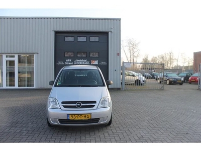 Opel MERIVA-A 1.4/16V MET AIRCO EN TREKHAAK