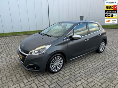 PEUGEOT 208 1.2 PureTech Blue Lease Executive , fabrieks matte kleur