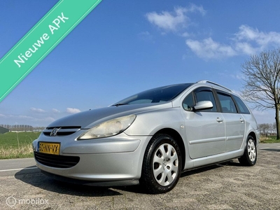 Peugeot 307 SW 1.6 16V, BJ 2004, Pano, Navi, APK April 2025