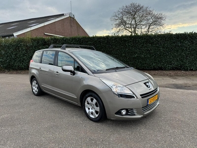 Peugeot 5008 1.6 VTi - 7 PERSOONS - CLIMA - NAVI