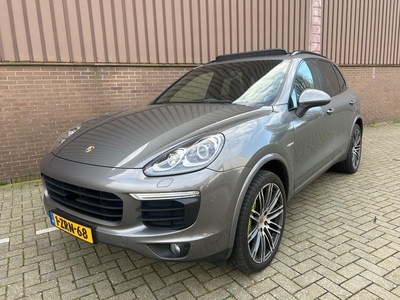 Porsche Cayenne 3.0 S E-Hybrid Pano Nav Camer Trekhaak Bose