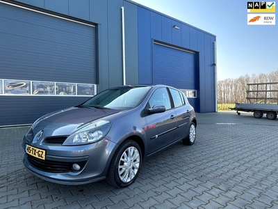 Renault Clio 1.6-16V Dynamique S Airco 75.000KM