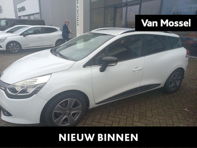 RENAULT CLIO Estate TCe 90 Night&Day Navigatie | Lichtmetalen velgen | Parkeersensoren achter | Extra getint glas | Airco !