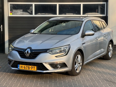 Renault Mégane Estate 1.5 dCi EDC Limited Automaat Navi, Climate Control, PDC, Cruise