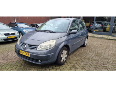 Renault Scenic 1.6-16V Dynamique Comfort