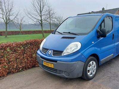 Renault Trafic 2.0 dCi T29 L2H1 Générique BJ 2011