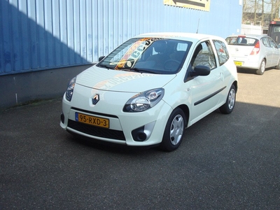 Renault Twingo 1.2-16V Authentique - Airco - Distributieriem vervangen bij 160500 (2020) - Centrale deurvergrendeling op sleutel - Trekhaak - Radio/cd speler - Stuurbekrachtiging - Inruiler, zeer leuke auto