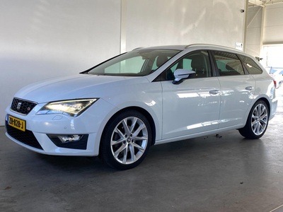 Seat Leon ST 1.4 TSI 140PK FR Navi Led PDC Trekhaak 18”