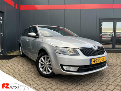 Skoda Octavia Combi 1.2 TSI Greentech Elegance | Metallic |