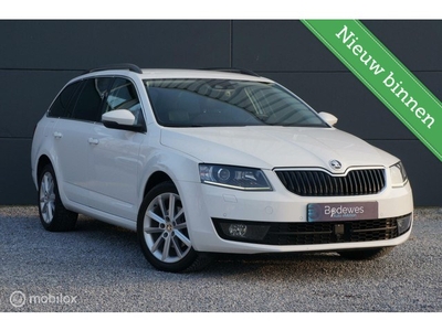 Skoda Octavia Combi 1.4 TSI DSG7 Elegance Bns Navi Ad Cruise