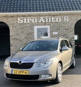 Skoda Superb Combi 1.4 TSI Zeer luxe uitvoering