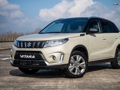 Suzuki Vitara 1.4 Boosterjet Select Smart Hybrid |Two Tone |Airco/Clima |Adaptieve Cruise Control |Navi |Camera |Stoelverwarming |