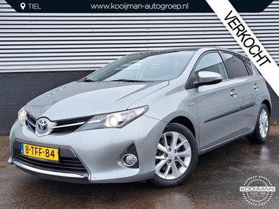 Toyota Auris 1.8 Hybrid Lease Navigatie, Panoramadak, Trekhaak, Privacy glass, Cruise control, Achteruitrijcamera, 16