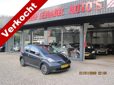 Toyota Aygo 1.0-12V met airco zeer nette auto apk 30-11-2024