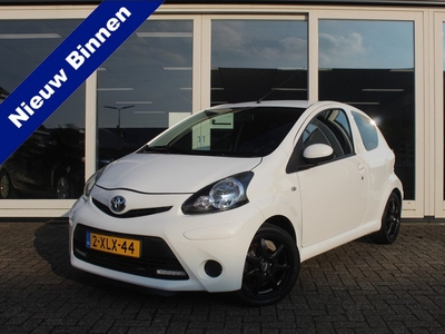 Toyota Aygo 1.0 VVT-i Aspiration, Automaat, Airco, Navigatie, Elektrische Ramen V Prijs Is Rijklaar Inclusief 6 Maanden Garantie