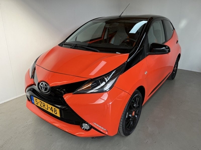 Toyota Aygo 1.0 VVT-i x-cite Automaat Navi Camera