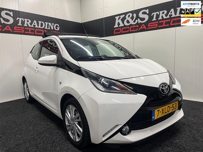 Toyota Aygo 1.0 VVT-i x-wave Cabrio Half leder Camera Nap