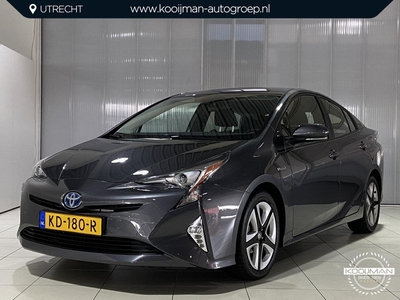 Toyota Prius 1.8 Dynamic | Blind spot | Navi | ACC | Garantie tot 2026!