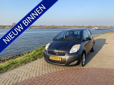 Toyota Yaris 1.3 VVTi Comfort AIRCO.LMV.ELEC PAKKET.STUURBEKR.