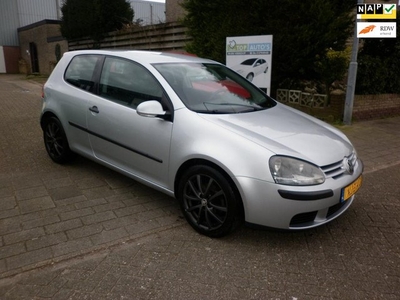 Volkswagen Golf 1.4 Trendline zeer nette auto/nieuwe apk!