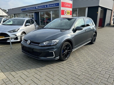 Volkswagen Golf 1.4 TSI GTE DSG / LED / Apple Carplay /