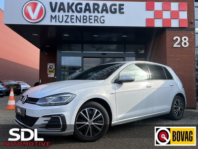 Volkswagen Golf 1.4 TSI GTE // NAVI // CAMERA // ADAPTIVE CRUISE // CLIMA // STOELVERWARMING