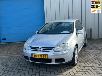 Volkswagen Golf 1.6 FSI Optive 3 airco nieuw banden