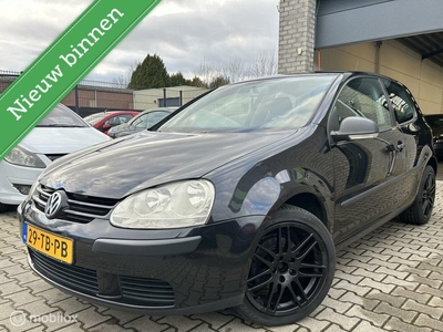 Volkswagen Golf 1.6 Trendline Business / N.A.P