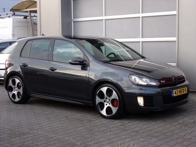 Volkswagen Golf 2.0 GTI 300+pk!!