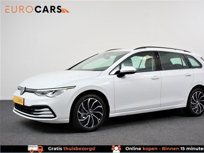 Volkswagen Golf Variant 1.0 TSI 110pk Life | Navigatie | Climate Control | DAB | Digitale Cockpit | Keyless Start | Lichtmetalen velgen 17